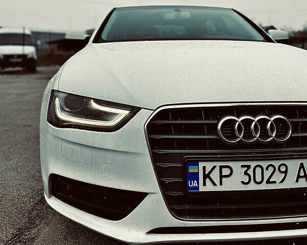 Ауди А4 2013 в Запорожье на Automoto.ua Белый Ауди А4, объемом двигателя 1.97 л и пробегом 119 тыс. км за 17000 $, фото 2 на Automoto.ua