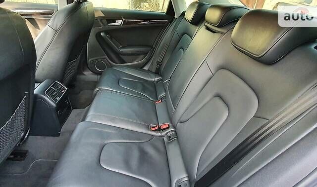 Белый Ауди А4, объемом двигателя 2 л и пробегом 129 тыс. км за 17200 $, фото 79 на Automoto.ua