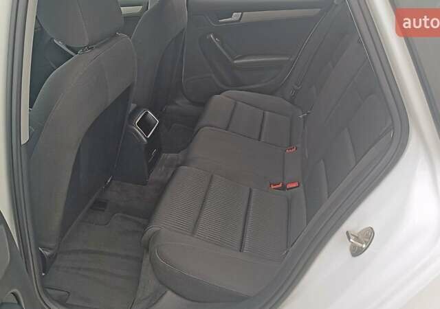 Белый Ауди А4, объемом двигателя 1.8 л и пробегом 134 тыс. км за 12541 $, фото 11 на Automoto.ua