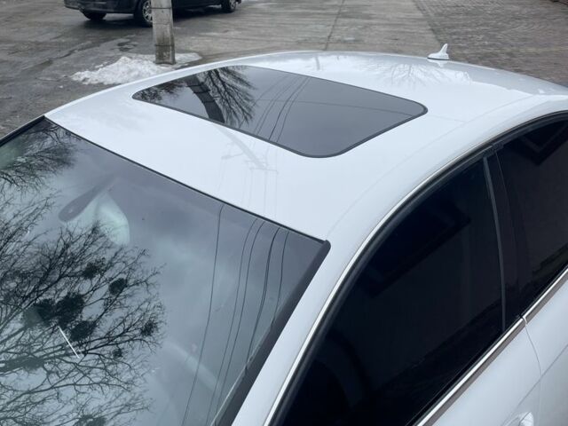 Белый Ауди А4, объемом двигателя 2 л и пробегом 285 тыс. км за 9900 $, фото 13 на Automoto.ua