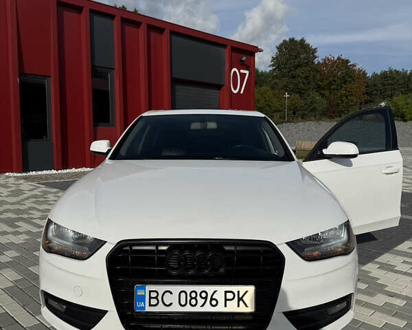 Ауди А4 2013 в Львове на Automoto.ua Белый Ауди А4, объемом двигателя 1.98 л и пробегом 169 тыс. км за 12000 $, фото 19 на Automoto.ua