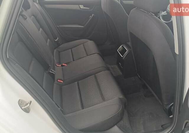 Белый Ауди А4, объемом двигателя 1.8 л и пробегом 134 тыс. км за 12541 $, фото 6 на Automoto.ua