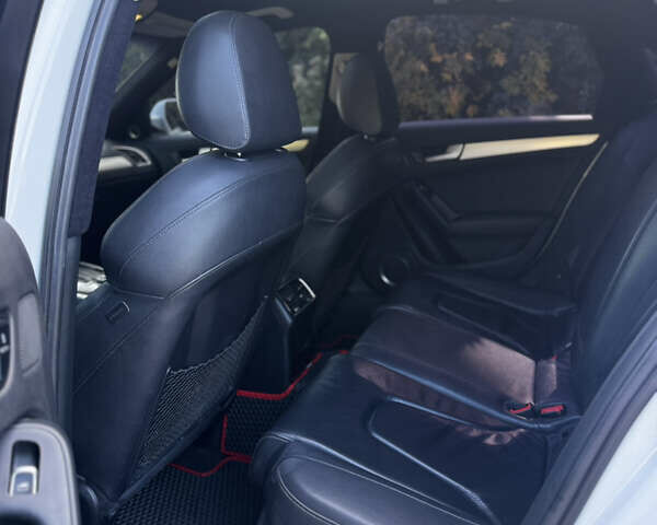 Белый Ауди А4, объемом двигателя 2 л и пробегом 209 тыс. км за 12900 $, фото 8 на Automoto.ua