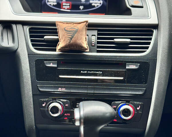 Білий Ауді А4, об'ємом двигуна 1.98 л та пробігом 218 тис. км за 13300 $, фото 13 на Automoto.ua