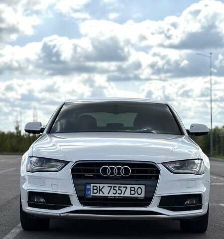 Белый Ауди А4, объемом двигателя 1.98 л и пробегом 150 тыс. км за 13000 $, фото 2 на Automoto.ua