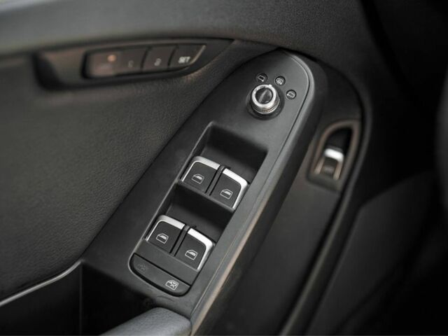 Білий Ауді А4, об'ємом двигуна 2 л та пробігом 154 тис. км за 14300 $, фото 9 на Automoto.ua