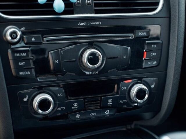 Білий Ауді А4, об'ємом двигуна 2 л та пробігом 154 тис. км за 14300 $, фото 7 на Automoto.ua