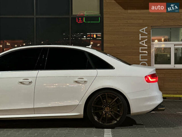 Білий Ауді А4, об'ємом двигуна 1.98 л та пробігом 272 тис. км за 15000 $, фото 10 на Automoto.ua