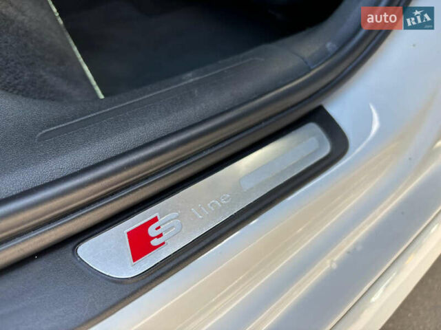 Білий Ауді А4, об'ємом двигуна 1.98 л та пробігом 272 тис. км за 15000 $, фото 46 на Automoto.ua