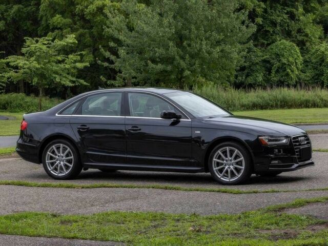 Белый Ауди А4, объемом двигателя 2 л и пробегом 137 тыс. км за 5700 $, фото 1 на Automoto.ua