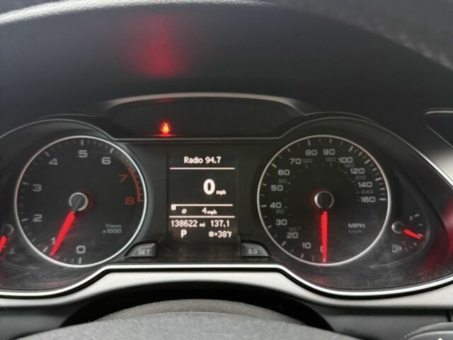 Белый Ауди А4, объемом двигателя 2 л и пробегом 220 тыс. км за 13242 $, фото 3 на Automoto.ua