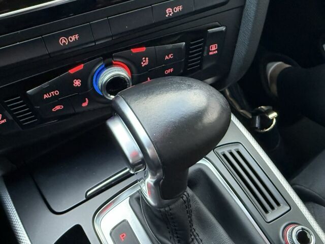 Білий Ауді А4, об'ємом двигуна 2 л та пробігом 238 тис. км за 14000 $, фото 7 на Automoto.ua