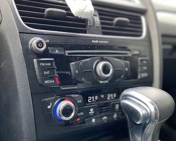 Белый Ауди А4, объемом двигателя 1.98 л и пробегом 127 тыс. км за 15000 $, фото 35 на Automoto.ua