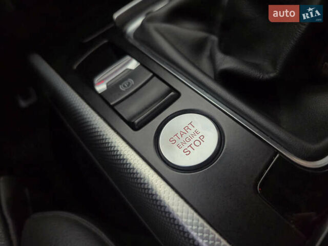 Белый Ауди А4, объемом двигателя 2 л и пробегом 198 тыс. км за 12050 $, фото 31 на Automoto.ua