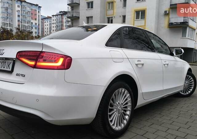 Белый Ауди А4, объемом двигателя 2 л и пробегом 63 тыс. км за 15999 $, фото 3 на Automoto.ua