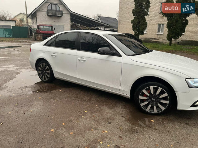 Белый Ауди А4, объемом двигателя 1.98 л и пробегом 241 тыс. км за 12500 $, фото 4 на Automoto.ua