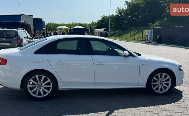 Ауді А4 2014 у Рівному на Automoto.ua Білий Ауді А4, об'ємом двигуна 2 л та пробігом 214 тис. км за 12700 $, фото 7 на Automoto.ua