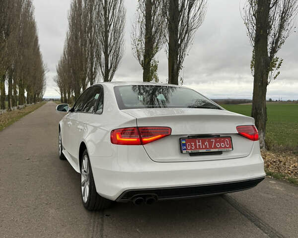 Білий Ауді А4, об'ємом двигуна 2 л та пробігом 291 тис. км за 11500 $, фото 5 на Automoto.ua