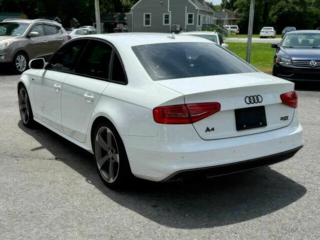 Белый Ауди А4, объемом двигателя 2 л и пробегом 81 тыс. км за 3500 $, фото 3 на Automoto.ua