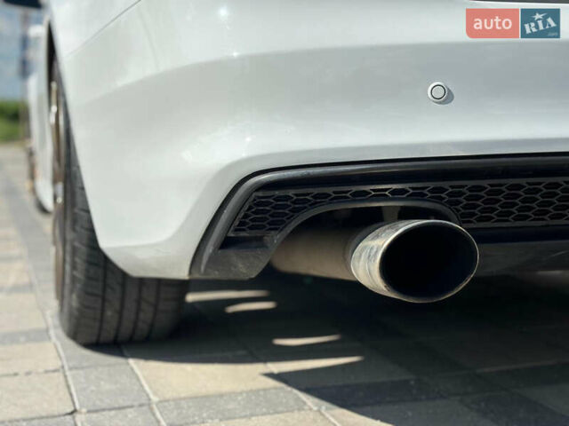 Білий Ауді А4, об'ємом двигуна 1.98 л та пробігом 272 тис. км за 15000 $, фото 43 на Automoto.ua