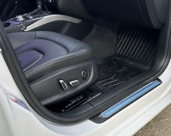 Білий Ауді А4, об'ємом двигуна 1.97 л та пробігом 136 тис. км за 14400 $, фото 10 на Automoto.ua