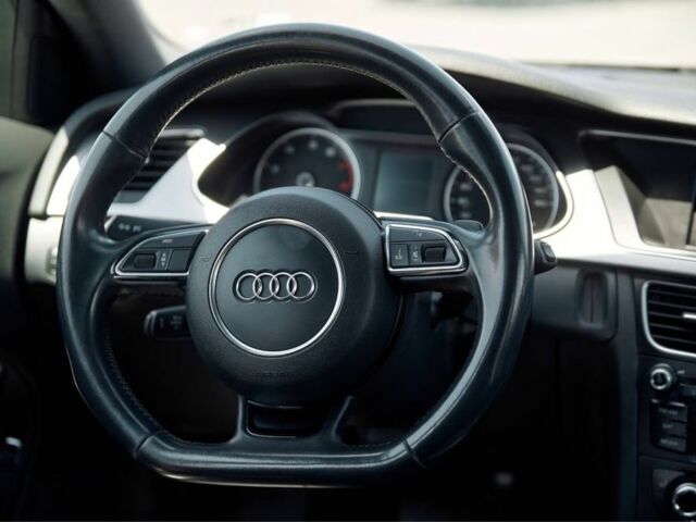 Білий Ауді А4, об'ємом двигуна 2 л та пробігом 154 тис. км за 14300 $, фото 6 на Automoto.ua