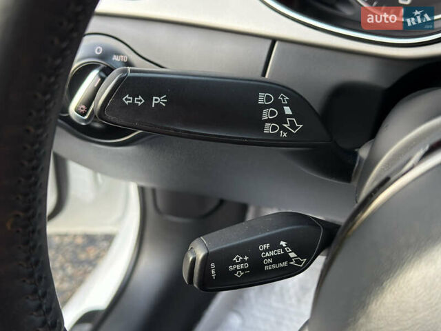 Белый Ауди А4, объемом двигателя 1.98 л и пробегом 148 тыс. км за 15500 $, фото 24 на Automoto.ua