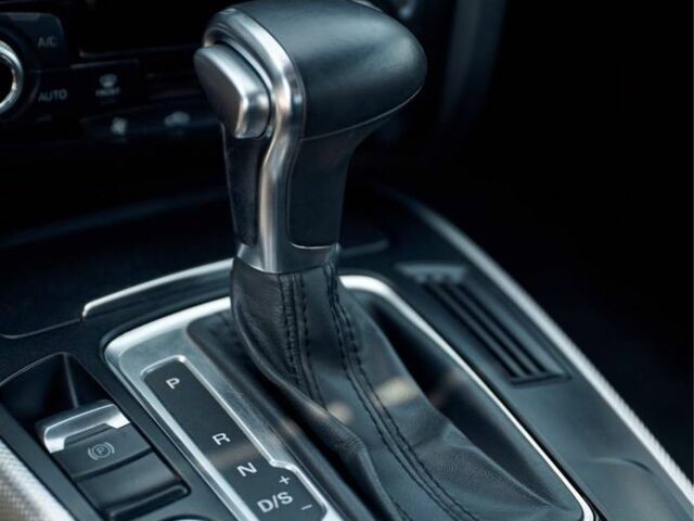 Білий Ауді А4, об'ємом двигуна 2 л та пробігом 154 тис. км за 14300 $, фото 8 на Automoto.ua