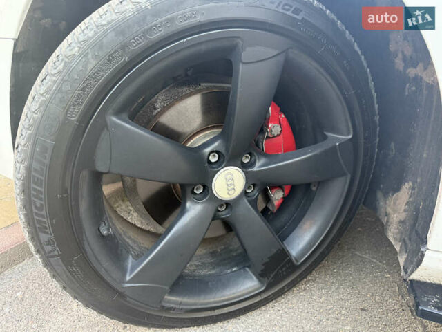 Белый Ауди А4, объемом двигателя 1.98 л и пробегом 175 тыс. км за 11999 $, фото 38 на Automoto.ua