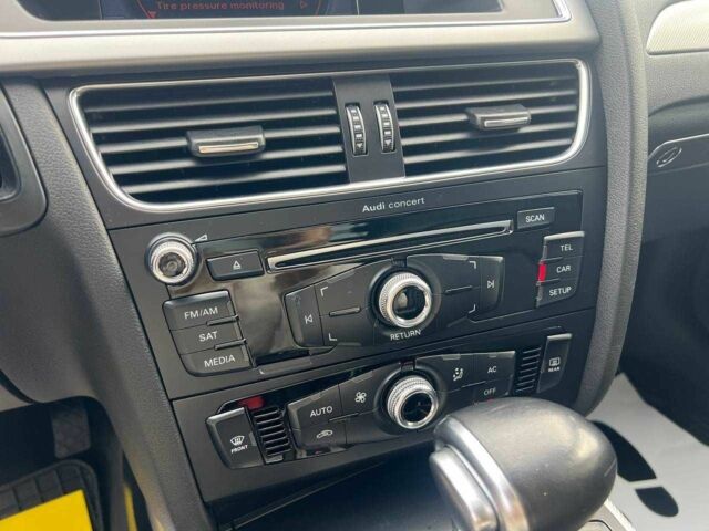 Білий Ауді А4, об'ємом двигуна 2 л та пробігом 200 тис. км за 13000 $, фото 17 на Automoto.ua