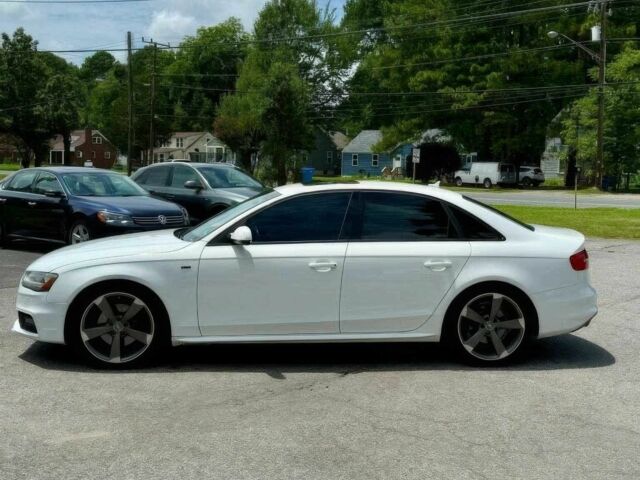 Белый Ауди А4, объемом двигателя 2 л и пробегом 81 тыс. км за 3500 $, фото 2 на Automoto.ua