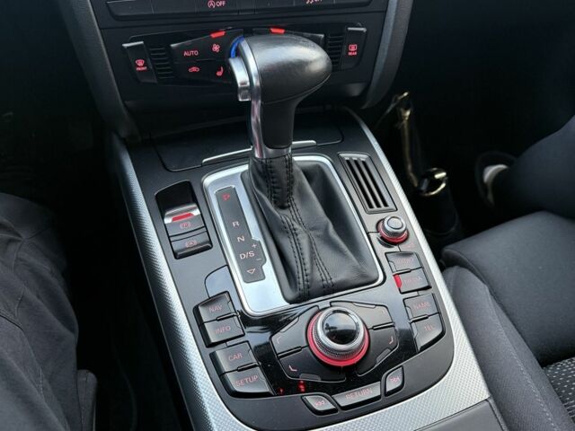 Білий Ауді А4, об'ємом двигуна 2 л та пробігом 238 тис. км за 14000 $, фото 12 на Automoto.ua