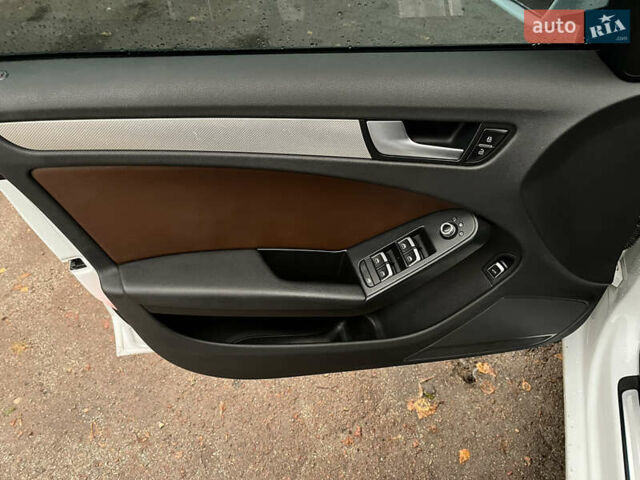 Белый Ауди А4, объемом двигателя 1.98 л и пробегом 241 тыс. км за 12500 $, фото 27 на Automoto.ua