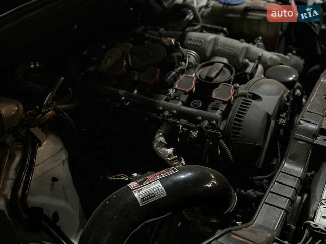 Білий Ауді А4, об'ємом двигуна 1.98 л та пробігом 272 тис. км за 15000 $, фото 33 на Automoto.ua