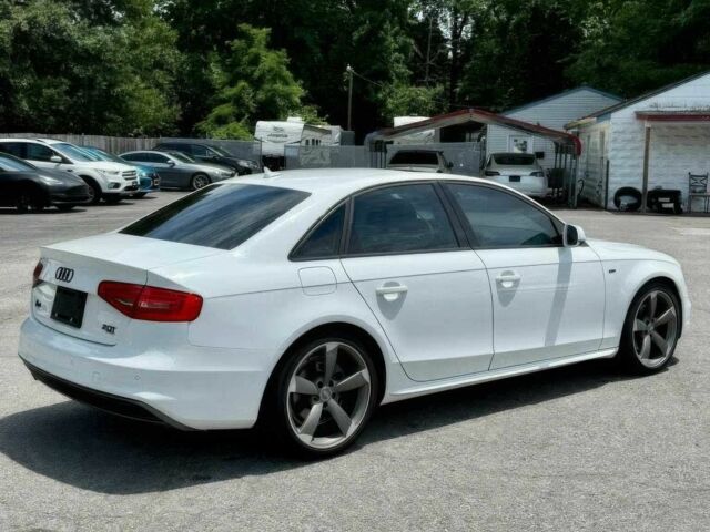 Белый Ауди А4, объемом двигателя 2 л и пробегом 81 тыс. км за 3500 $, фото 5 на Automoto.ua