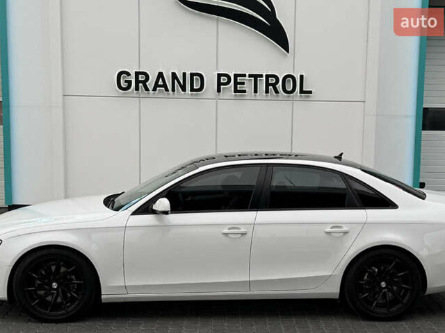 Белый Ауди А4, объемом двигателя 2 л и пробегом 236 тыс. км за 14900 $, фото 2 на Automoto.ua