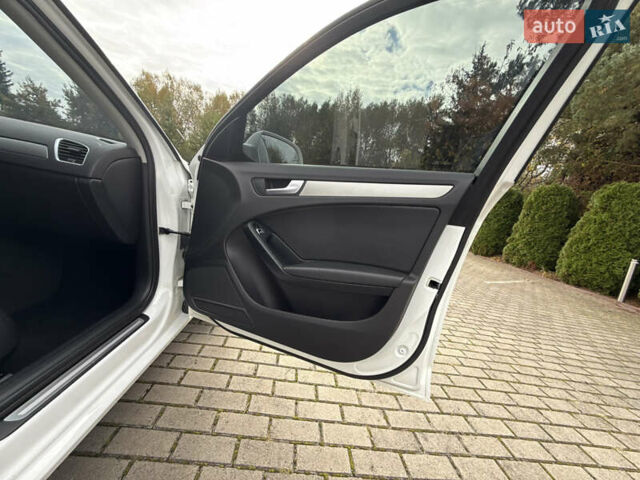 Белый Ауди А4, объемом двигателя 1.97 л и пробегом 250 тыс. км за 12900 $, фото 45 на Automoto.ua