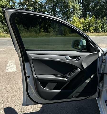 Білий Ауді А4, об'ємом двигуна 1.97 л та пробігом 179 тис. км за 14850 $, фото 22 на Automoto.ua