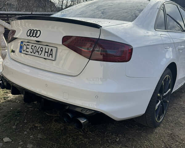 Білий Ауді А4, об'ємом двигуна 2 л та пробігом 204 тис. км за 11000 $, фото 4 на Automoto.ua