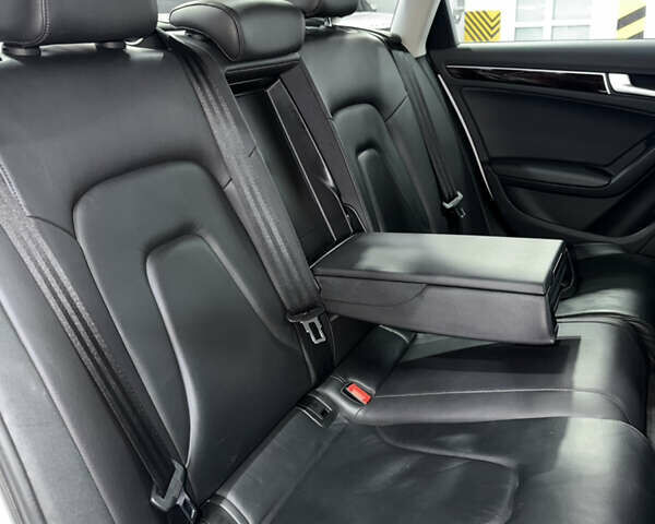 Белый Ауди А4, объемом двигателя 1.98 л и пробегом 112 тыс. км за 14700 $, фото 43 на Automoto.ua