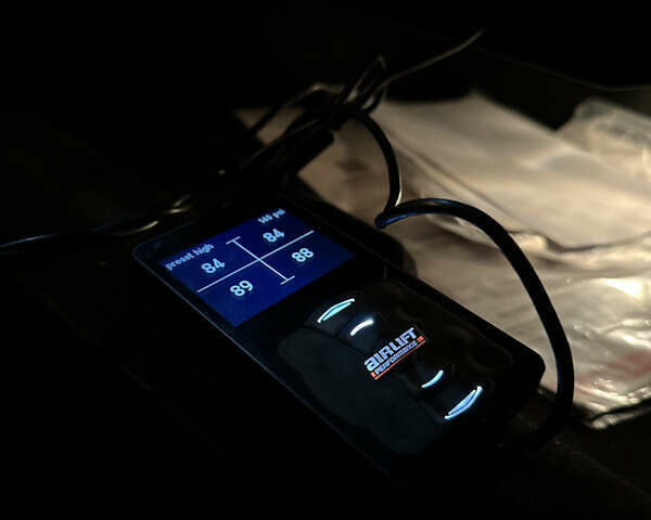 Білий Ауді А4, об'ємом двигуна 1.98 л та пробігом 272 тис. км за 15000 $, фото 23 на Automoto.ua