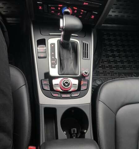 Белый Ауди А4, объемом двигателя 2 л и пробегом 63 тыс. км за 15999 $, фото 55 на Automoto.ua