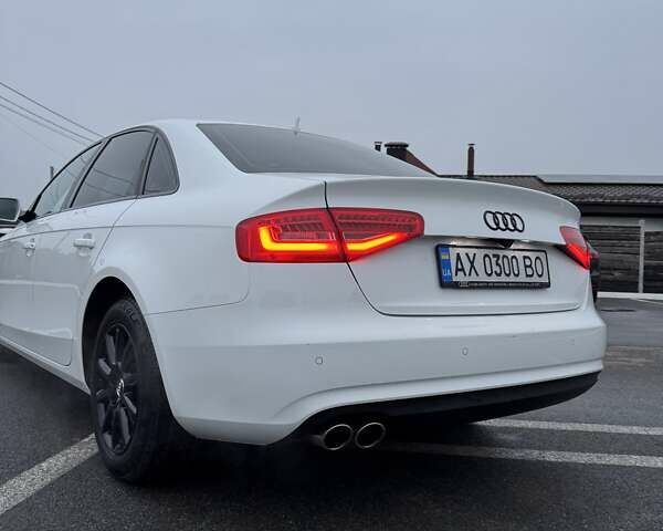 Белый Ауди А4, объемом двигателя 1.8 л и пробегом 120 тыс. км за 15500 $, фото 17 на Automoto.ua