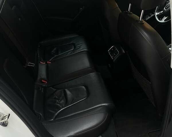 Білий Ауді А4, об'ємом двигуна 2 л та пробігом 272 тис. км за 10500 $, фото 3 на Automoto.ua