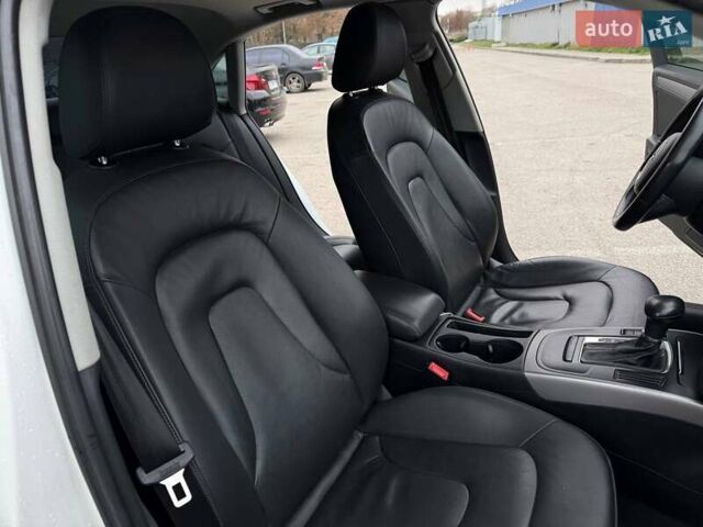 Белый Ауди А4, объемом двигателя 1.98 л и пробегом 245 тыс. км за 12000 $, фото 13 на Automoto.ua