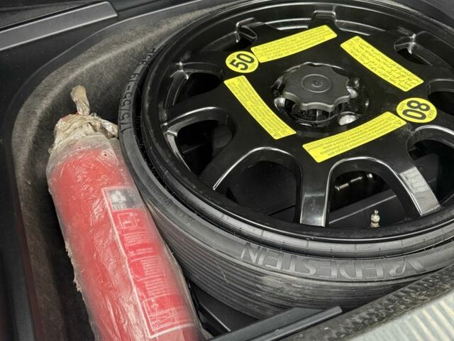 Белый Ауди А4, объемом двигателя 2 л и пробегом 220 тыс. км за 13242 $, фото 8 на Automoto.ua