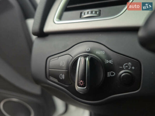 Белый Ауди А4, объемом двигателя 2 л и пробегом 198 тыс. км за 12050 $, фото 35 на Automoto.ua