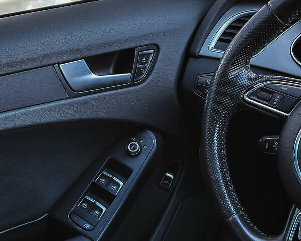 Білий Ауді А4, об'ємом двигуна 2 л та пробігом 236 тис. км за 12500 $, фото 7 на Automoto.ua