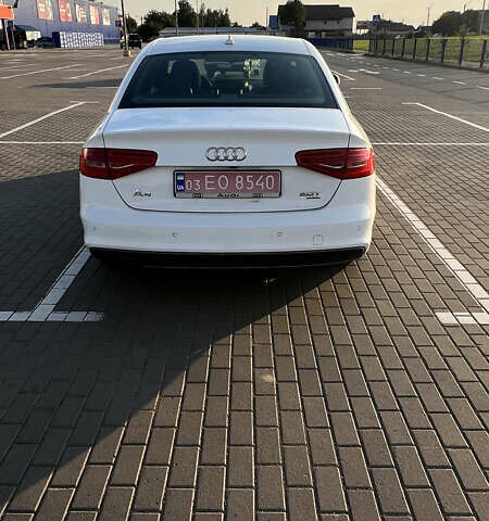 Белый Ауди А4, объемом двигателя 1.98 л и пробегом 225 тыс. км за 13700 $, фото 7 на Automoto.ua