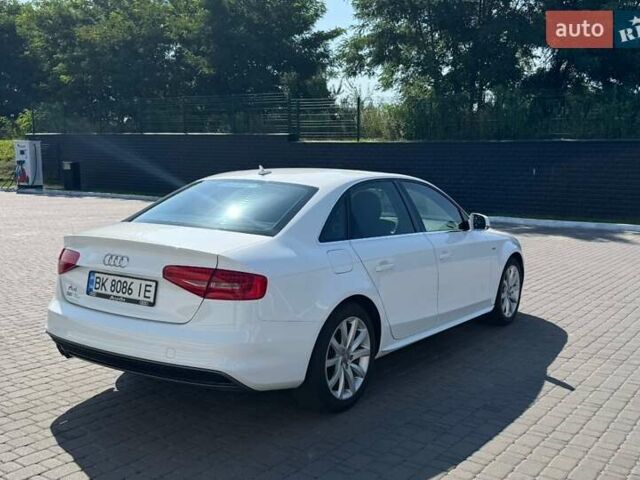 Ауді А4 2014 у Рівному на Automoto.ua Білий Ауді А4, об'ємом двигуна 2 л та пробігом 214 тис. км за 12700 $, фото 9 на Automoto.ua